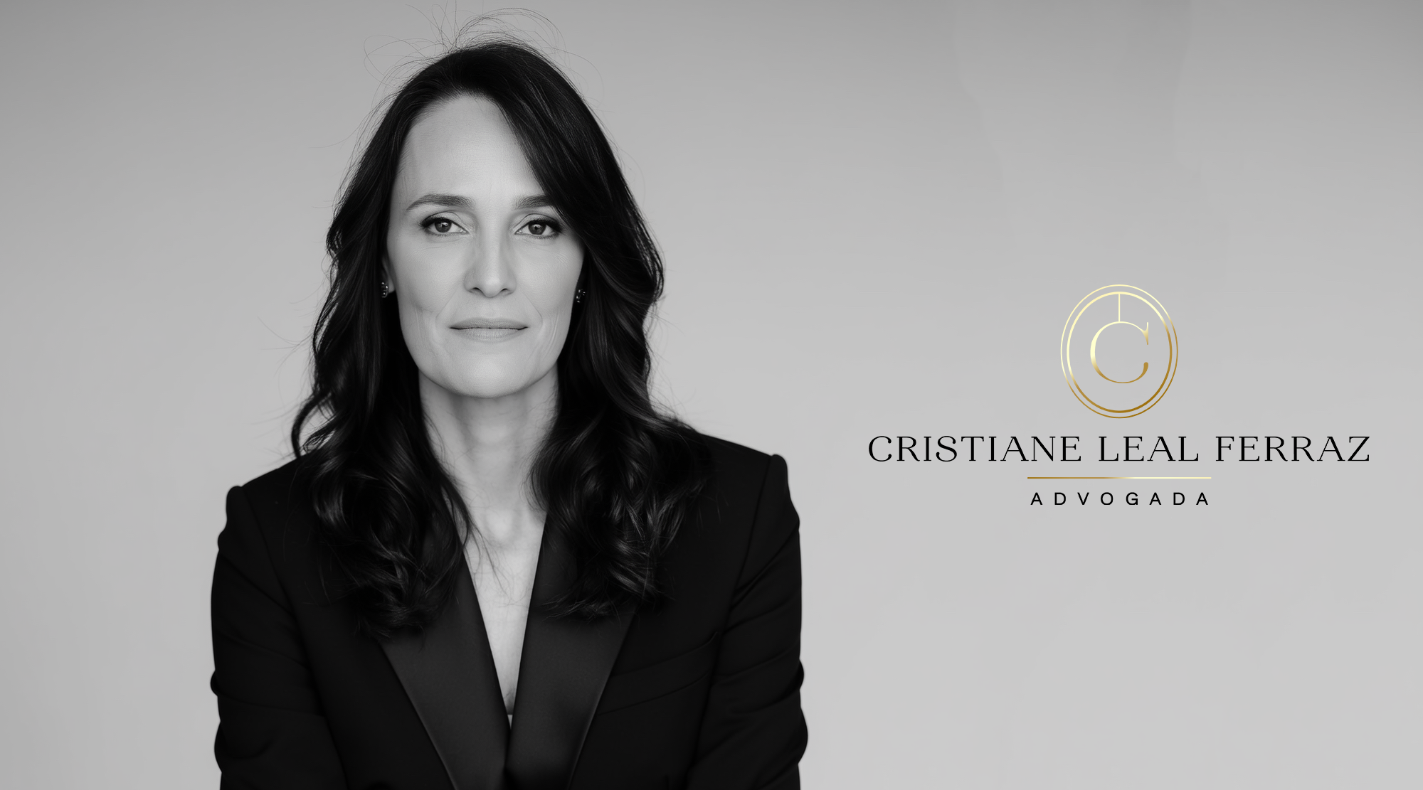 Dra. Cristiane Leal